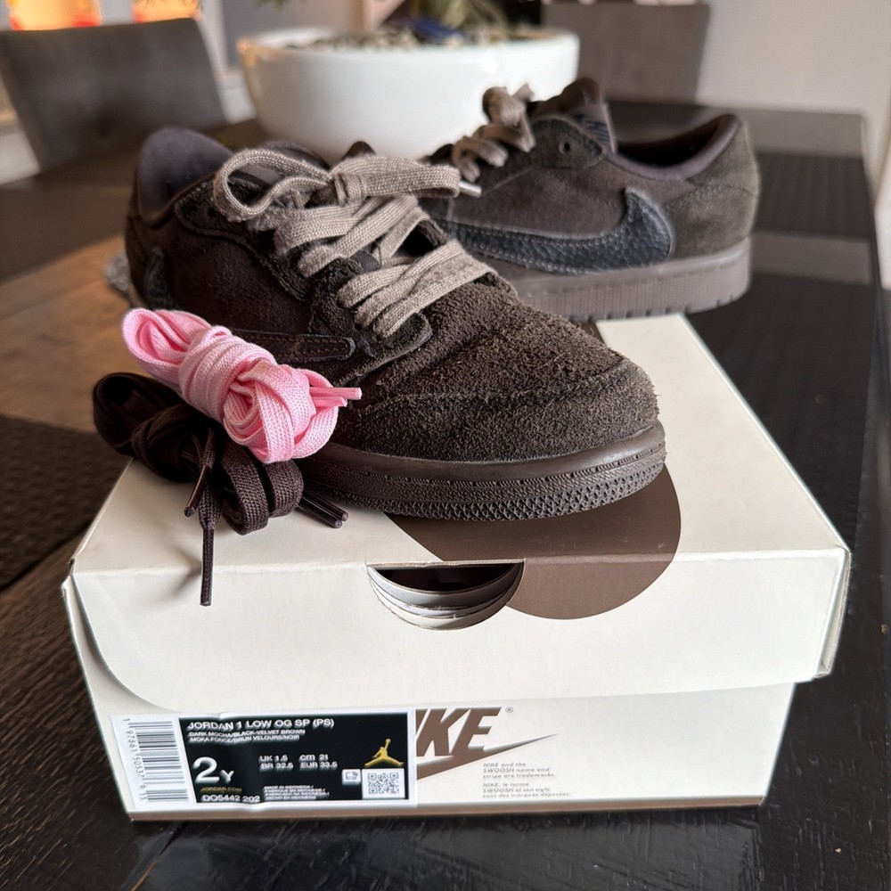 Size 2Y Jordan 1 Retro Low OG SP Travis Scott Velvet Brown (PS) Pre Owned DO54