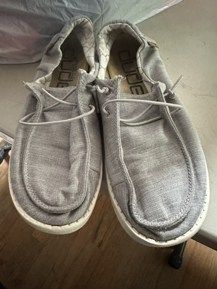 hey dude shoes Y4 5l