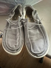 hey dude shoes Y4 5l