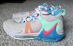 Youth Nike Basketball Shoes Lebron Witness VII 7 Training DQ8650-003 Size 6Y