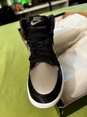 Jordan 1 Retro High OG (PS) Black/Medium Grey-White Size 11c Kids New in Box