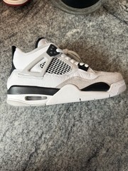 Air Jordan 4 Retro “Military Black” sneakers