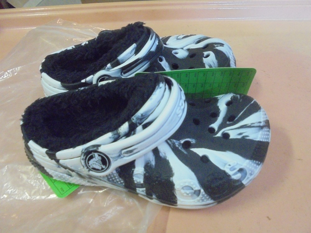 New Crocs Baya Lined Marbled Clog Children’s 10 Black/Multi