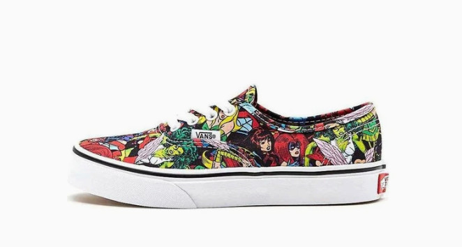Sz 7 – Kid’s Vans Marvel x Authentic (TD) ‚Superhero‘ VN0A38E8U41