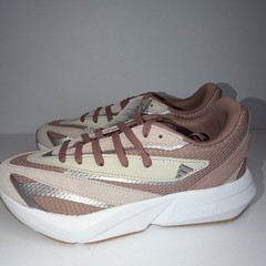 adidas Lightblaze Low Top Lace-Up Pink/Beige/White Kids 6 JR3456