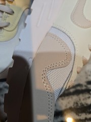 Air Max 1 GS Size 6.5 White/tan