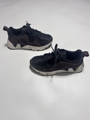 Nike Unisex Kids Athletic Sneakers Black/Purple/White Lace Up Low Top 5.5