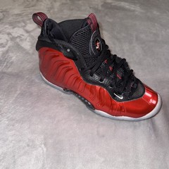 Nike Little Posite One Size Grade School 5.5Y Metallic Varsity Red And Black