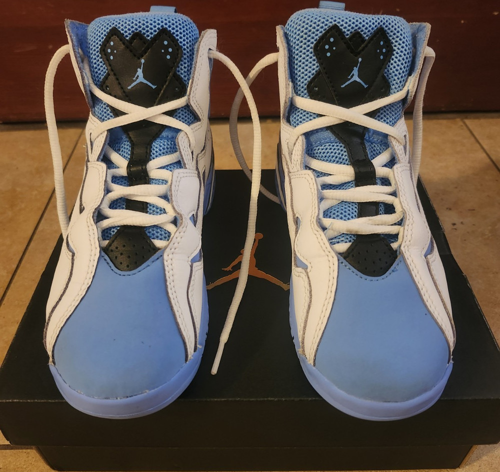 Jordan True Flight (GS) High Top Basketball Sneaker White/Blue/Black 3Y