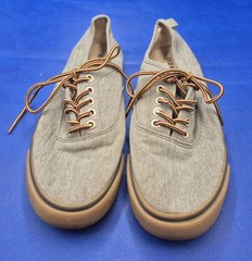 Old Navy Gray Stonewashed Canvas Sneakers Kids 4