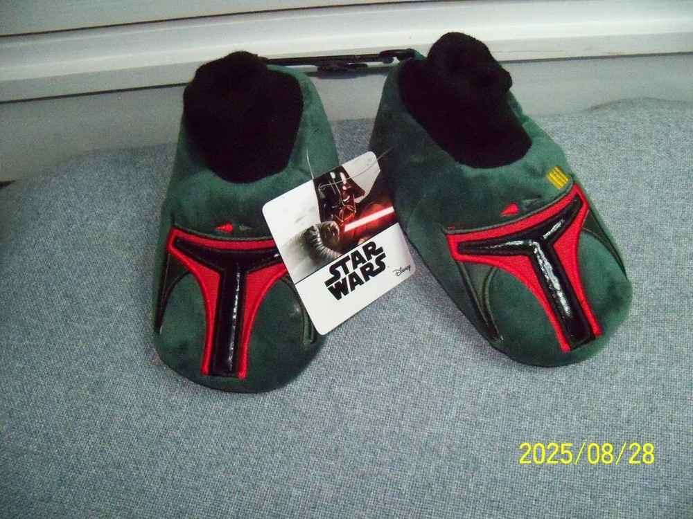 Space Ship Disney Star Wars Mandalorian Sock Slippers Childs Size L 9-10 NEW WT