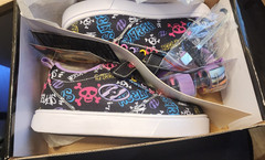 Heelys Pro 20 Multi Skull Prints Skate Shoes, Big Youth Size 1 – Purple Pink Blk