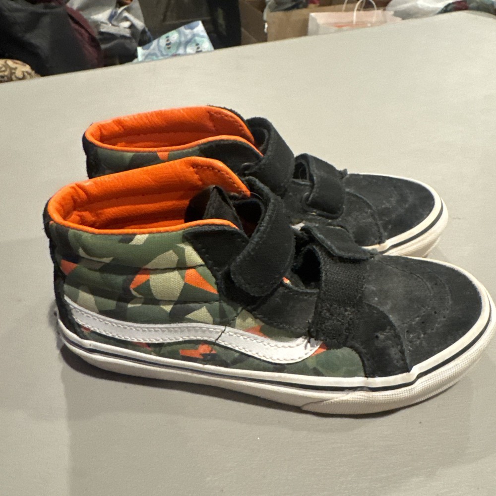 Vans Off The Wall Sk8 Mid Kids Size 1.5 Camo 2 Strap Shoes Easy to wear