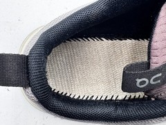 On Cloud Sky Youth Sneakers Size 4 Purple Zinc Grape Athletic Running Shoes