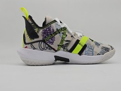 Nike Air Jordan Why Not Zer0.4 GS ‚Graffiti‘ Sneakers DD9659-007 Size 6