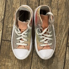 Converse Chuck Taylor Youth size 2 High Top Platform Rainbow lace up Good