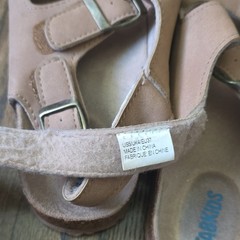 FABKIDS Beige Buckle Strap Flat Sandals Unisex Kids US 4 EU 37