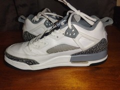 Jordan Spizike: Low White Wolf Grey Cool Grey Size Y7 Pre-Owned.