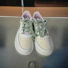 Size 3.5 (GS) – Nike Air Force 1 LV8 Low Muted Green