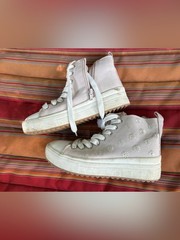 art class Light Pink High-Top Platform Sneakers with White Toe Caps cute daises