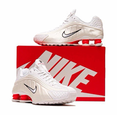 Nike Shox Youth 5, Women’s 6.5 White/Red/Black Athletic NEW IN BOX.Retail $140