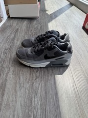 NIKE AIR MAX 90 LEATHER GS ANTHRACITE DARK GREY BLACK CD6864-015 SIZE 4.5Y