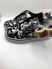Heelys Pro 20 Print Kids 5 Sneaker Charcoal Gray Camouflage Skateboard Shoes