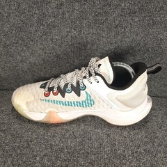 Nike Giannis DM7609-100 White Ivory Basketball Shoes Sneakers Sz 7Y WM 9.5-10
