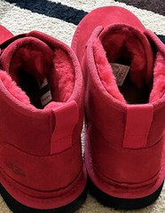 Ugg Classic Neumel II RED Big Kids Size 5 1110703K New