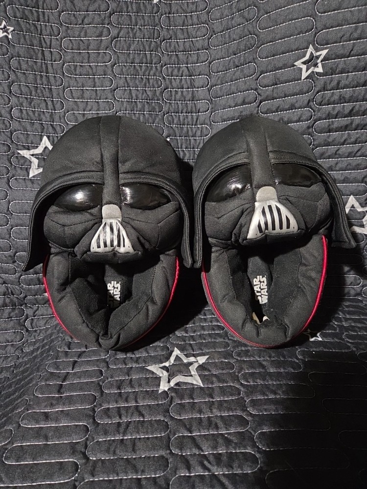 Star Wars Darth Vader Childrens Shoe Size L 4-5 Soft Slippers House Shoes