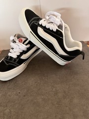 NEW Vans Ward Deluxe Puffy Tongue Skate Shoes Black White Youth 3.5 Men 5 Women