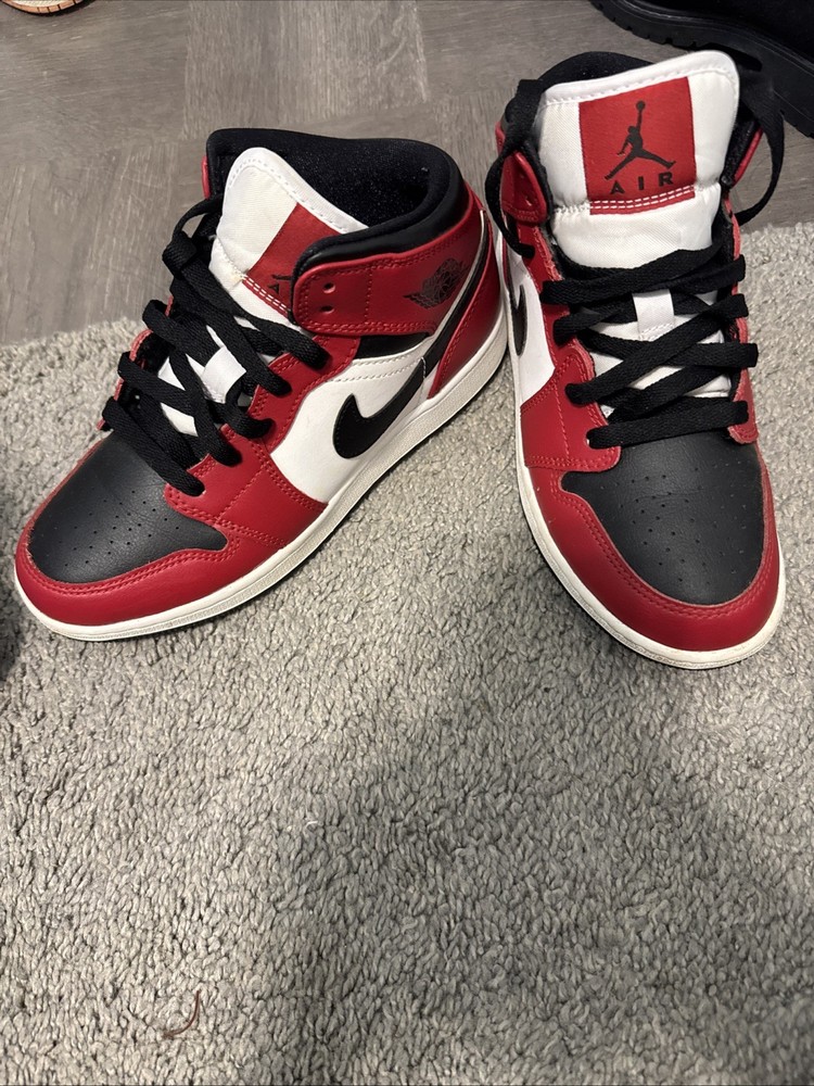 Size 4 (GS) – Jordan 1 Mid Alternate Bred