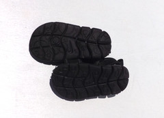 Size 5C – Nike Sunray Adjust Cross 2.0 Sandals – Black/Red