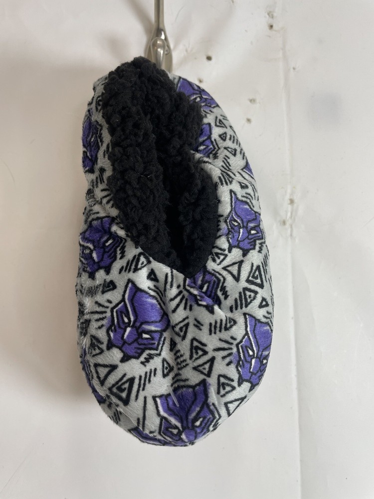 Marvel Avengers Black Panther Size S/M 8-13 Fuzzy Babba Kids Slippers Socks