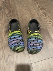 Rainbow colord crocs side 3-5