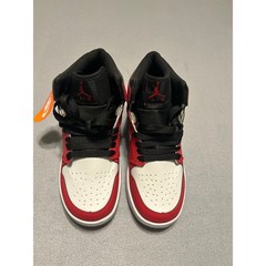 Nike Air Jordan 1 Mid Chicago Red White Black Kids Sneakers US 6.5Y 554724-161