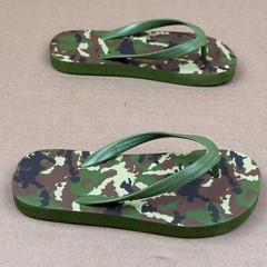 Youth Camouflage Flip-Flops Sandals Size M (11-12) Green Camo Casual Summer