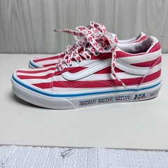 Vans Where’s Waldo Old Skool Sneakers Size 3 Kids Unisex Character Print Shoes