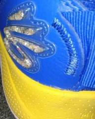 UNDER ARMOUR Youth Stephen Curry 3Z7 Basketball Royal Blue & Yellow Shoe: 6.5 Y