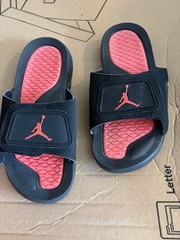 NIKE JORDAN BRAND HYDRO 6 RETRO SLIDE – INFRARED – MODEL 655327-060 -SIZE 5Y