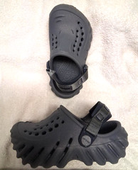 Echo CROCS kid’s child size 9 grey in excellent pre-owned condition