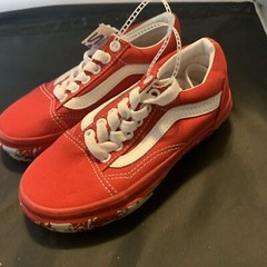 Kids Size 11 Red Vans Low Off The Wall Shoes Sneakers Paint Splatter NWT