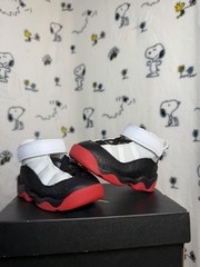 Jordan Air Jordan 11 Low Top Hook & Loop Sneakers Black/Red 3 SIZE : 3M