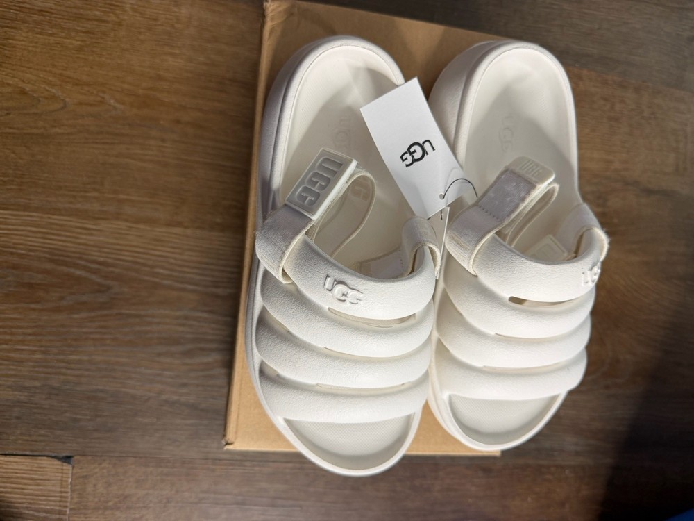 UGG SPORT YEAH Water-Resistant Slingback sandals WHITE size Kids 1 new with box