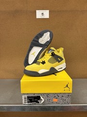 Clean Air Jordan 4 Retro GS Lightning 5Y/6.5 Women’s Preowned 408452-700
