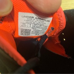 Under Armour Curry 7 Grade School Black/Beta Red 3022113 001 Size 4.5Y