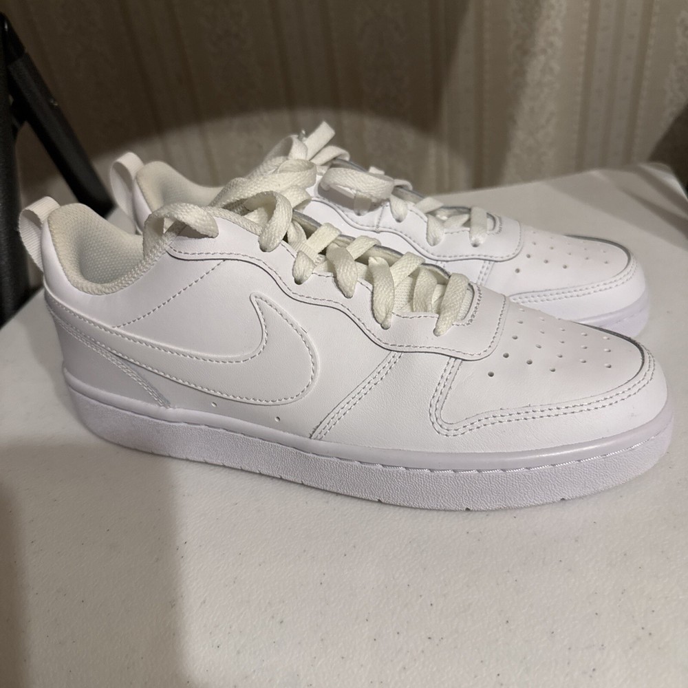 Nike All Day Play White Sneakers Youth Sz 7