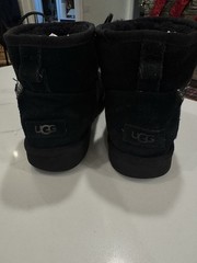 UGG Kids Classic Mini Ii Boots | Black Authentic Sz 6.5 Womens Sz 8
