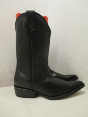 Andre V Black Leather Pointed Toe Cowboy Boots Youth Size 22.5 MEX
