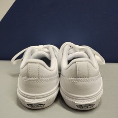 Vans Seldan Platform Sneakers Youth US 11 White Athletic Comfort Lace Up 500714